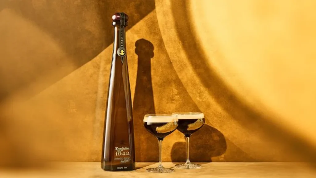 cócteles Sequel en dos vasos altos, los mejores cócteles de los oscar 2026.